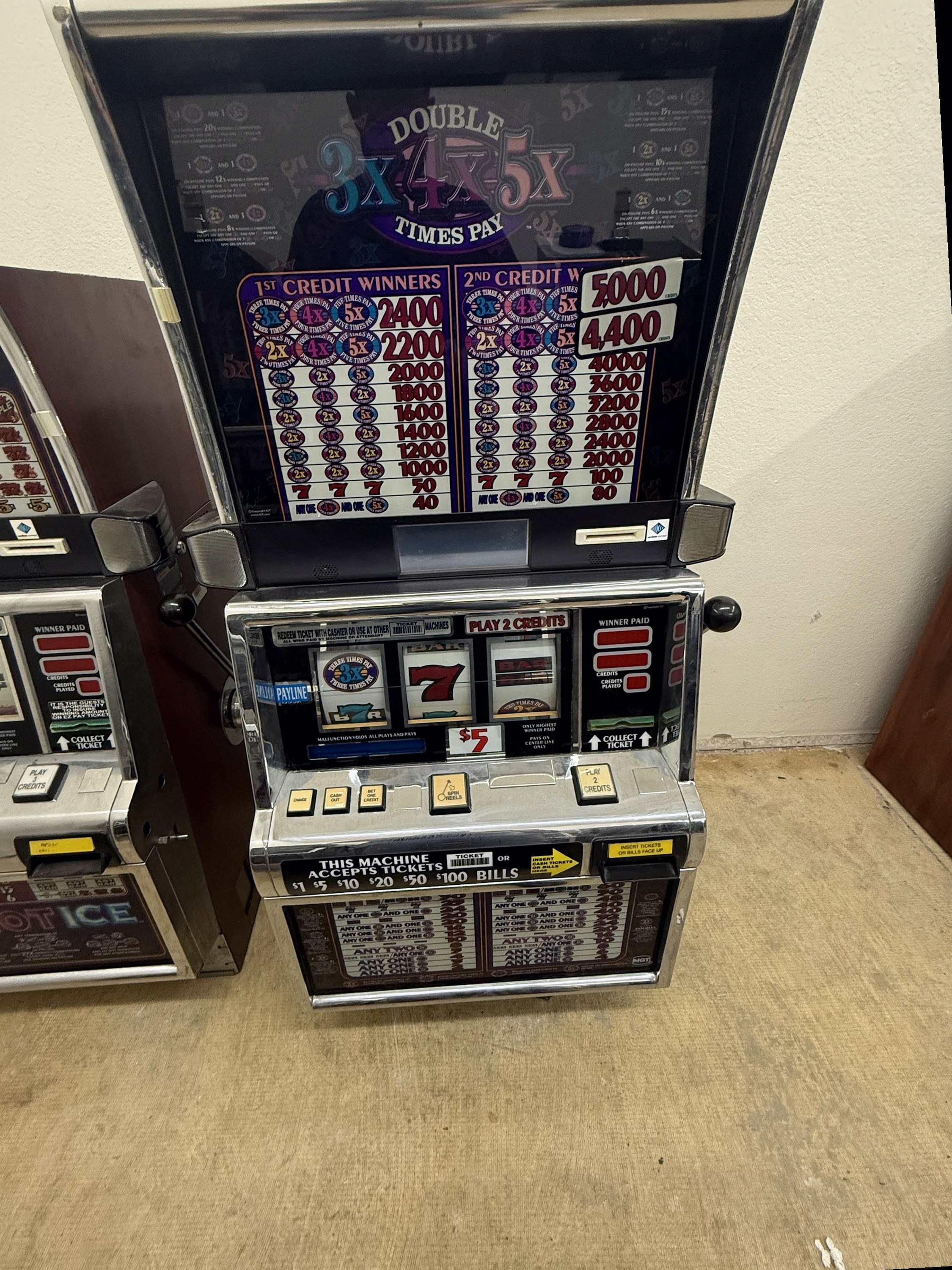 IGT S2000 Reel Spinner Double 3x4x5x Times Pay