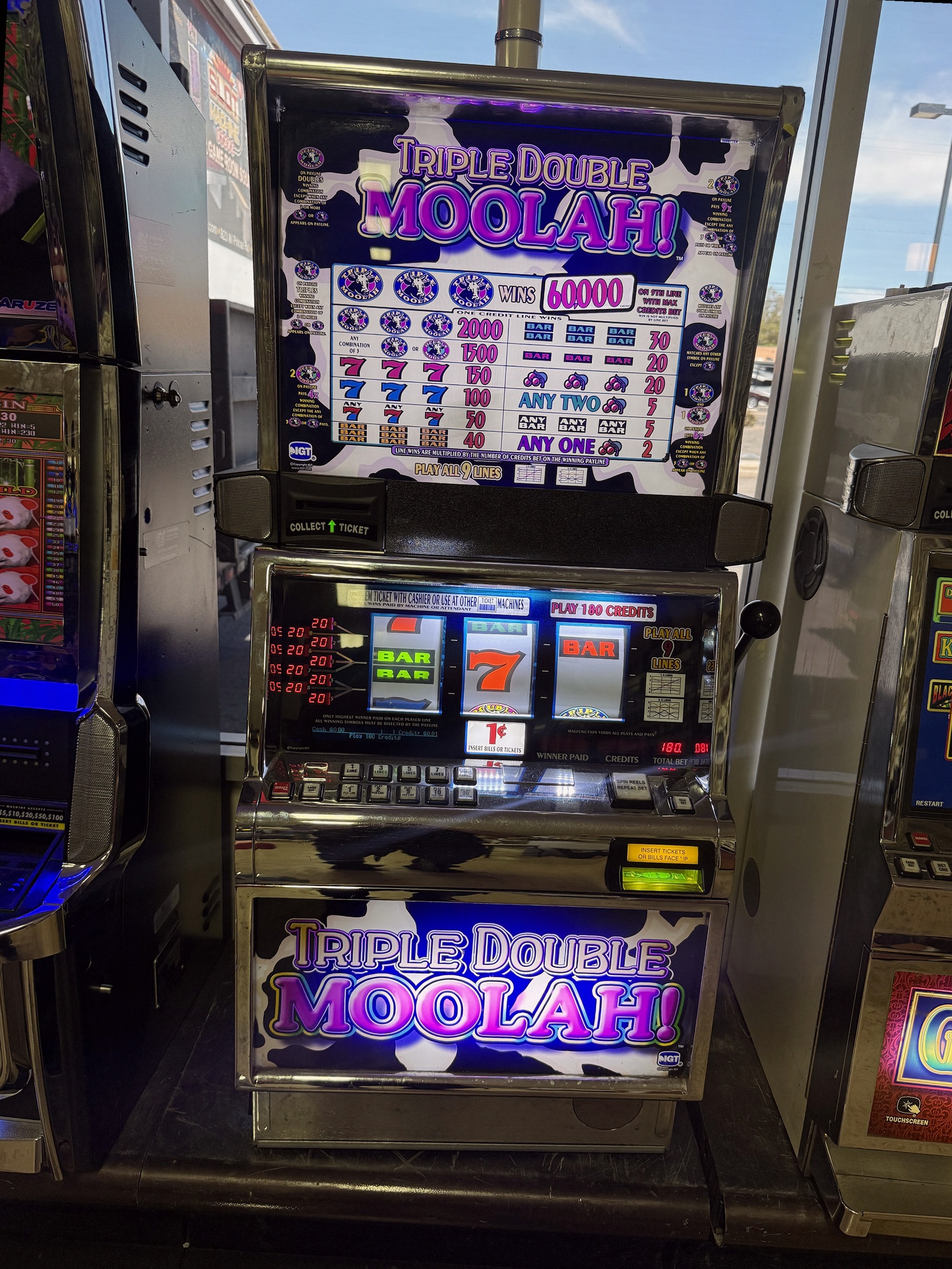 IGT S2000 Reel Spinner Triple Double Moolah